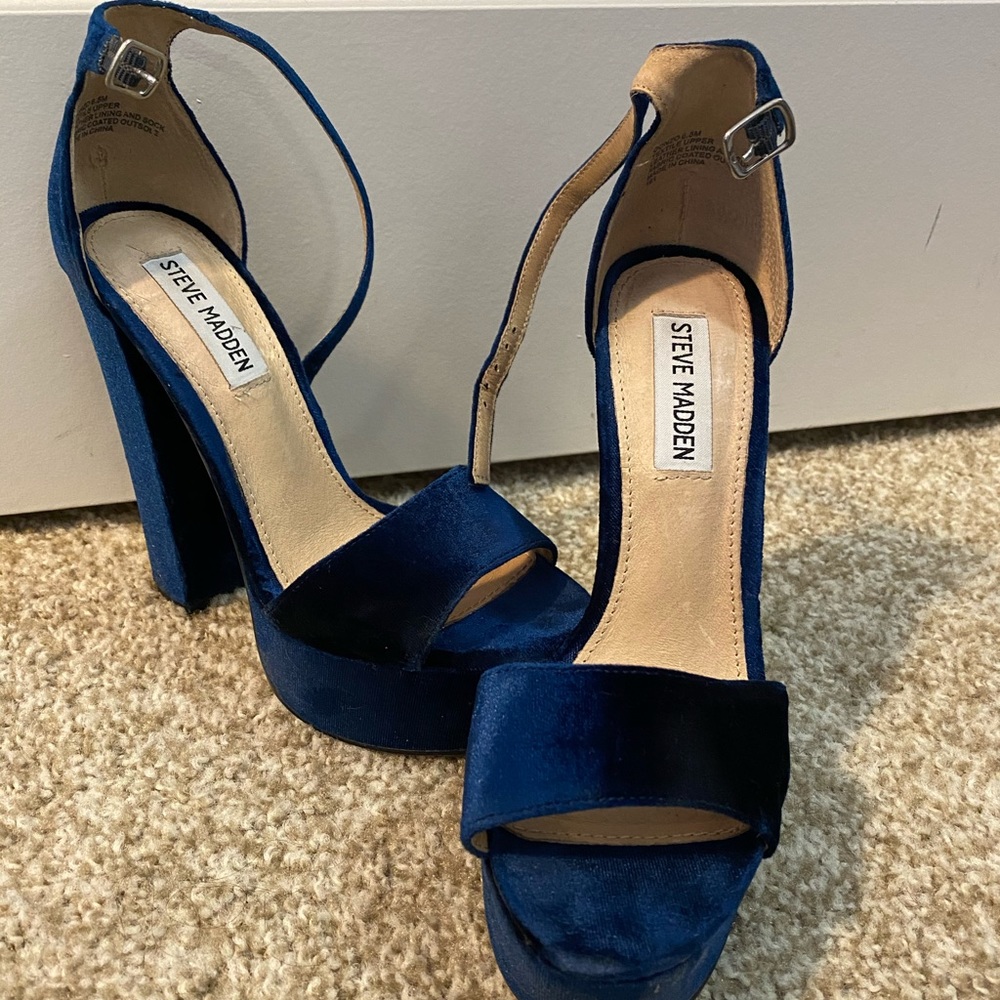 Blue Velvet Heel